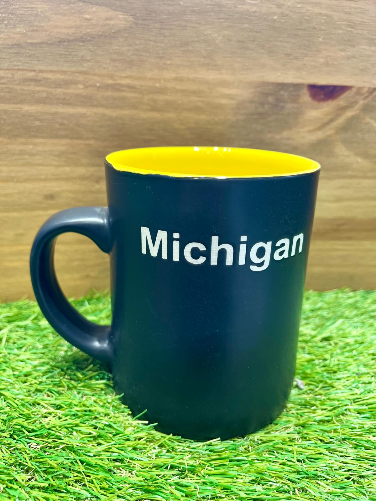 Great Lakes Two-Tone Mug – Black and Yellow Design