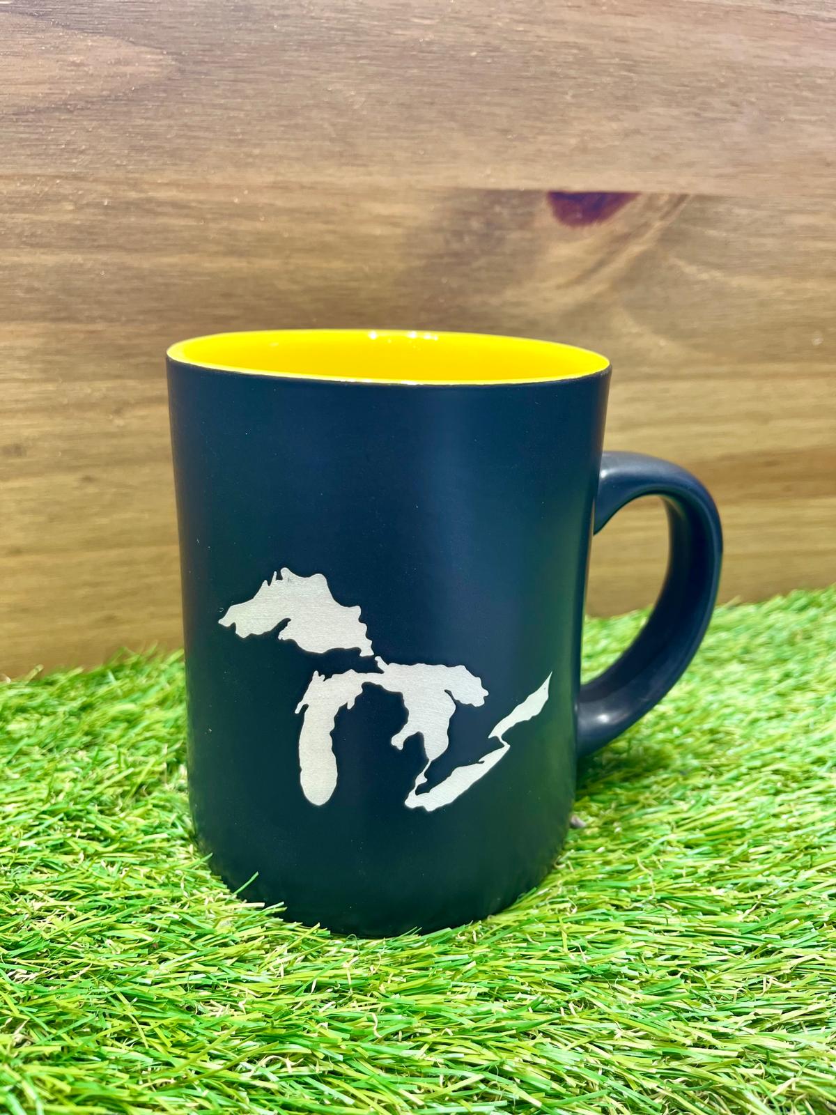 Great Lakes Two-Tone Mug – Black and Yellow Design